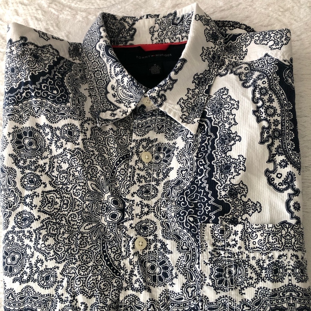 Tommy Hilfiger Vintage Medium Long Sleeve Button Up Dress Shirt 100% Cotton